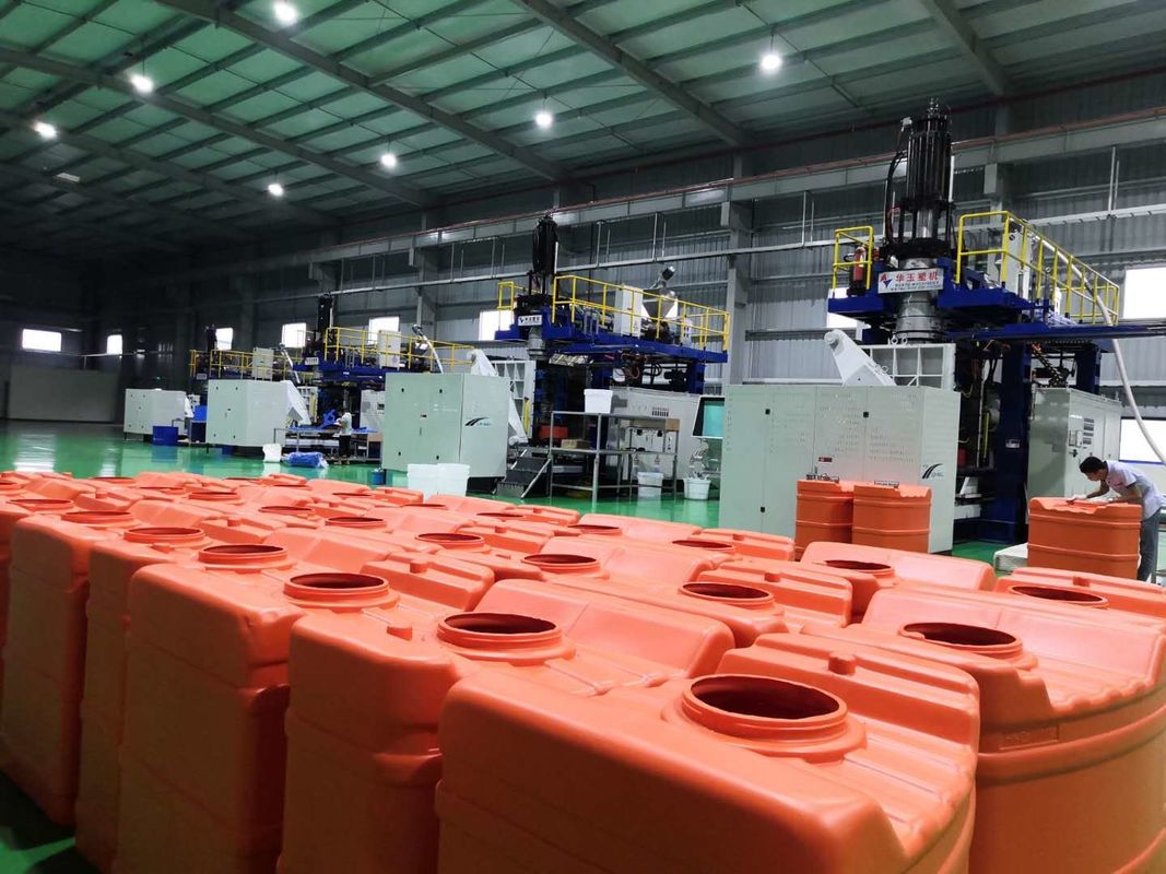 Máquina automática de moldeo por soplado Huayu de 10 capas para transporte de productos químicos de 1000L IBC