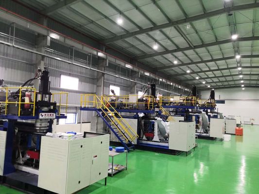 Serbatoio chimico 2000L 6 strati Estrusione HDPE Bottiglia d'acqua Blow Molding Machine